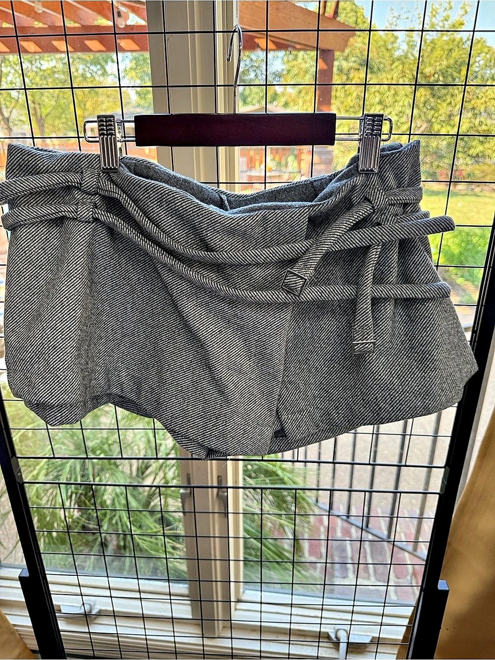 SHEIN High Waist Shorts in Gray Size Large